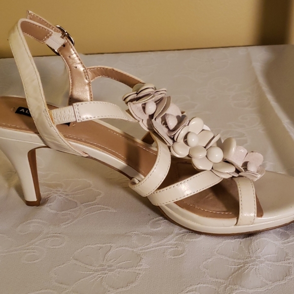 Alex Marie heels - Picture 4 of 6